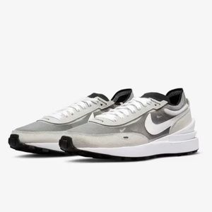 Nike Waffle One, size 8 women.